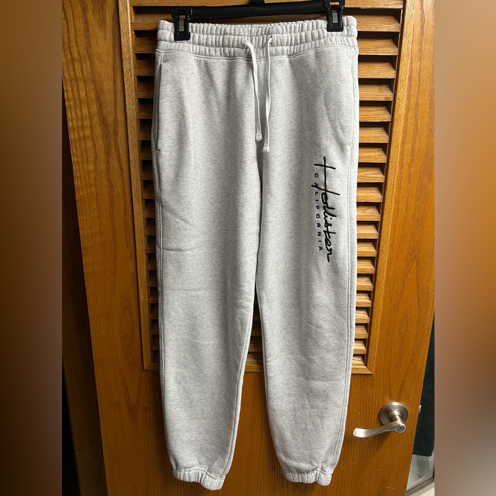 Men’s Hollister sweatpant joggers-XS